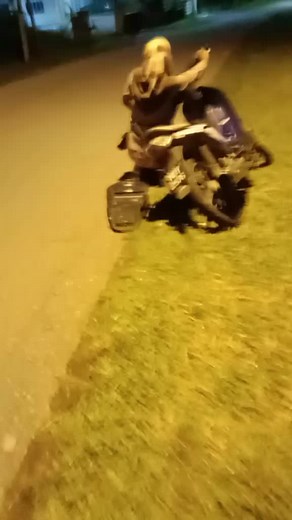 Lifting a Fallen Motorcycle: Tips and Techniques