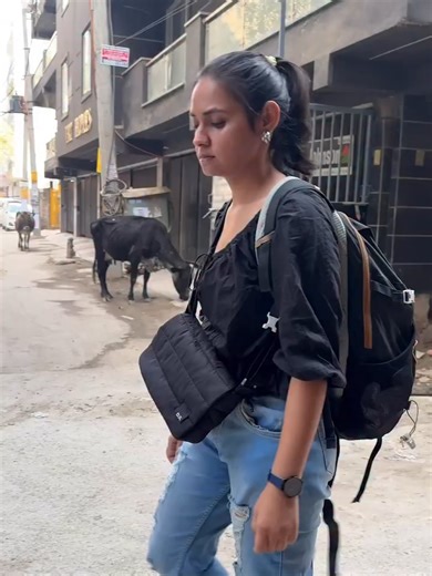 I found a mysterious 20 rupees note on a road and tried to use it in an airport...#travelers #ex#egypt #foreign #minivlog #challenge #vlogs #TRAVEL #VIRAL #happynewyear #EXPLORE #expensive #PROMO