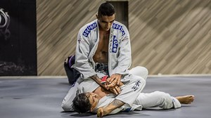 5 Attacks From The Mount Position In BJJ