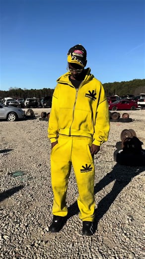 LUXURYDEPT “CONCRETE” SET Zip Up Sweatpants Friday, January 23 2PM EST TIME 🔥 $120 USD — FREE SHIPPING Built under pressure. Made to last. This isn’t just a set, it’s a standard. FIRST 50 ORDERS ONLY PREMADE No waiting! SIGN UP FOR SMS to be notified first on drop day. Miss this drop and you’ll hear about it after it sells out.