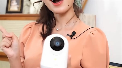 360摄像头功能全面，安装简便，适用于家庭监控，实时查看更安心。