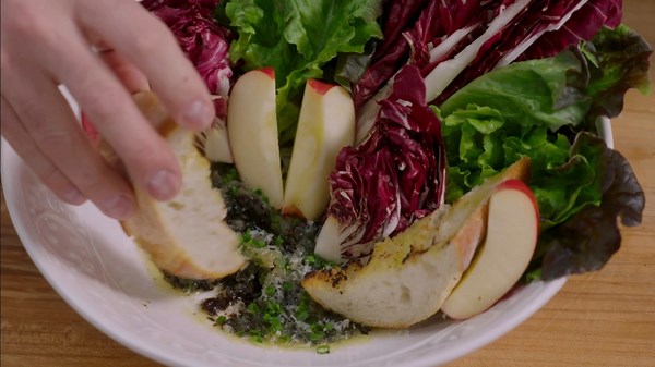 Red lettuce bagna cauda recipe