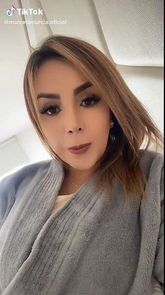 Hand Gestures Tutorial: Express Yourself Effectively