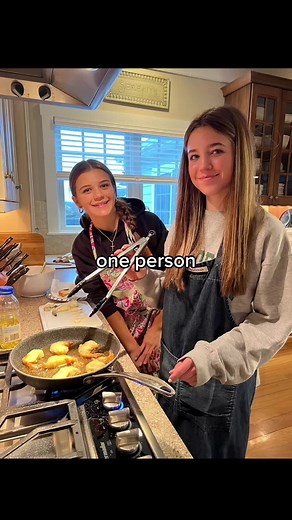 peep the snap filter at the end @perifurino #greenscreen