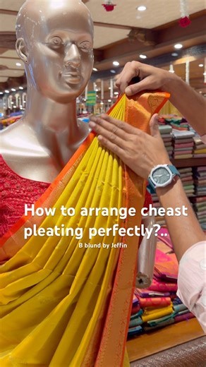 How to arrange cheast pleating perfectly? #trending #trendingshorts #trending #trending #drape