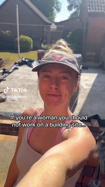 Women in Bricklaying: Challenging Stereotypes in Construction