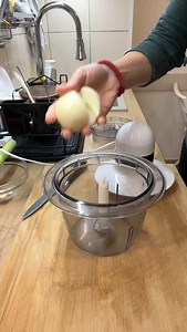 57K views · 188 reactions | Savrsene LAZNE lazanje  Recept: nema tacnih mera Crni luk Beli luk Sargarepa Praziluk Karfiol Belo pilece meso Mlinci (kocka za supu po izboru) Origano, bosiljak, crvena zacinska paprika Parmezan Postupak pokazan u videu #recept #vegetable #lunch #dinner #homemade #health #easy #yummy #viral | Nikitovic Dragana | Facebook