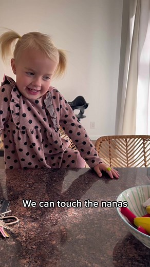 Minion Bananas Meme with Elf on the Shelf | MomTok Baby Toddler TikTok