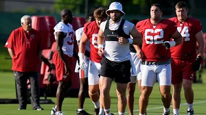 Buccaneers rookie linebacker David Walker out with a torn ACL