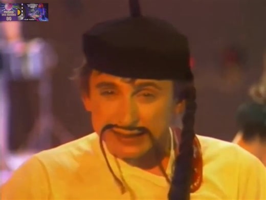 108K views · 2.8K reactions |  Le titre "Macao" interprété par Le grand orchestre du Splendid est sorti en 1980. Il s'est classé 1er des ventes de singles en France pendant 2 semaines du 11/04/1980 au 24/04/1980. Un beau succès ! | Passion des Années 80 | Facebook