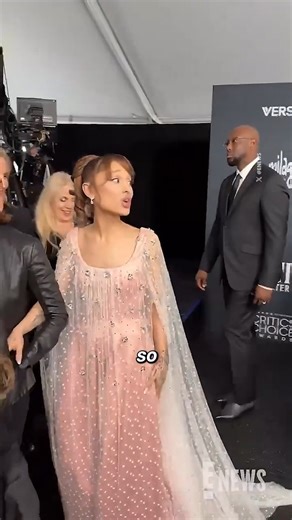 Metro Entertainment on Instagram: "Ariana is the biggest OG Gossip Girl fan 🥹 🎥: @enews"