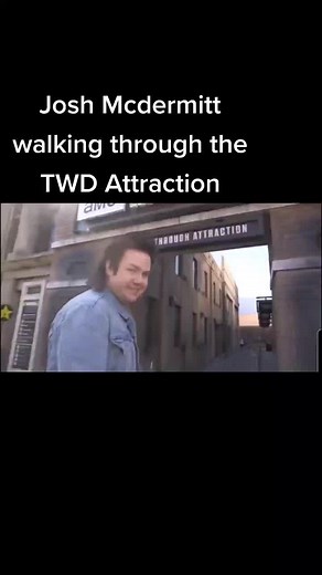 #thewalkingdead#twdattraction#thewalkingdeadamc#joshmcdermitt#scary#eugeneporter#zombies#twd#funny#hauntedhouse#attraction#fyp#4u#foryou