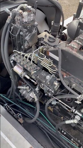 1998 Gleaner C62 Conventional Combine