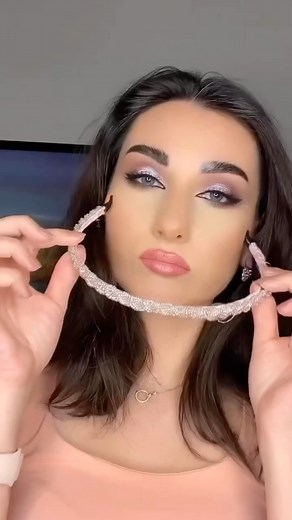 Hairdiys | Nancy on Instagram: "Beautiful hair tutorial 😍🥰 Here you get amazing hair style ideas and learn simple beautiful hair styles 💓 . @makeupbyhind_ . #hairstyleideas #videohair #braidtutorial #hairtutorialvideo #hairvideotutorial #hairstyletutorial #braidoftheday #braidsofinstagram #hairglamvideos #tutorialhairdo #hairvideoshow #naturalhairtutorial #tutorialhair #cutehairstyles #marcbeauty #tutorialvideo #braidinglife #hairofinstgram #braidinspo #hairdecoration #hairstylevideo #longhai