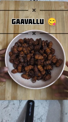 Sweet Gavvalu Recipe | Crispy Bellam Gavvalu in 10 Minutes | Traditional Andhra Sweet