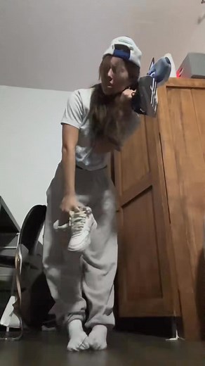 Day in da life i guess, (questionable song choice for the gym) | Julia Ernst | Facebook