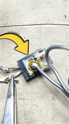 Transistor Secret Hack You Didn't Know! ⚡#Shorts#DIY#Experiment