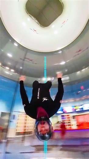 Friends that fly together, stay together ✨ #squad #flying #ifly #skydiving #indoorskydiving #adventure #thingstodo #bucketlist #iflyus #explore #experiential #friends | iFLY