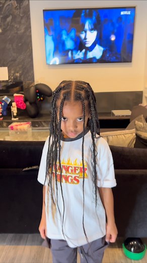 Grey Skye Evans on Instagram: "🖤🖤😂😂"