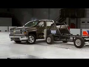 IIHS - 2015 Chevrolet Silverado 1500 crew cab - side crash test / GOOD EVALUATION