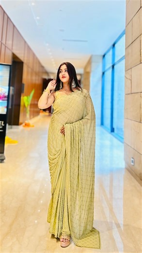 S A M P U R N A D A S on Instagram: "Sundari sundari ❤️✨🪷 . . [Marathi,saree,ethnic,bong,pretty,templates,green saree,outfit ideas, sundari, Maharashtrian, sanju rathod, trending audio, reels, fyp, explore,kolkata] . #explore #sanjurathod #sundari #fyp #recommended #sundarisong #marathi #maharashtrian #trending #reels #saree #bong #kolkata #instagram #foryou #diwali #festive"
