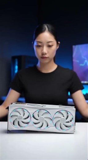 Gigabyte NVIDIA GeForce RTX 5090 Graphics Card 32 GB GDDR6X Memory With Triple Fan Cooling