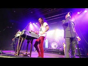 The Bennies feat. Damian Cowell - (He'll Never Be An) Ol' Man River (Live TISM cover)