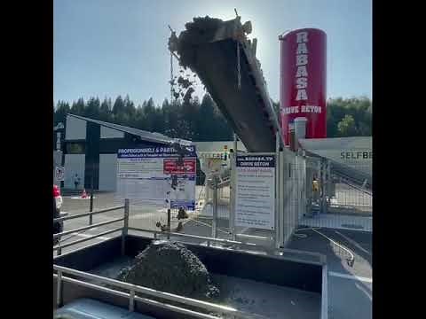 Présentation du distributeur automatique de béton Selfbeton Morbier
