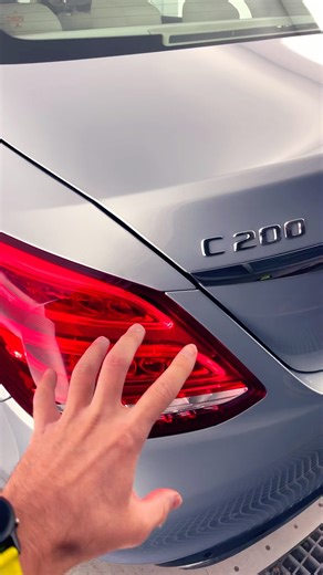 Inside the 2017 Mercedes C200 – Still Looks New! 😍🔥