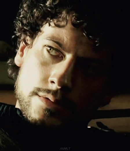 Ioan Gruffudd's Striking Performance in King Arthur