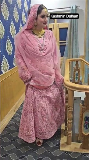 "Kashmiri Wedding | New Viral Short | Traditional Bride Moment 💗 #Kashmir #Shorts"