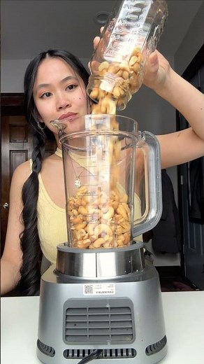 👩🏻‍🍳 homemade CASHEW BUTTER!! #diy #cashewbutter #recipevideo #asmr