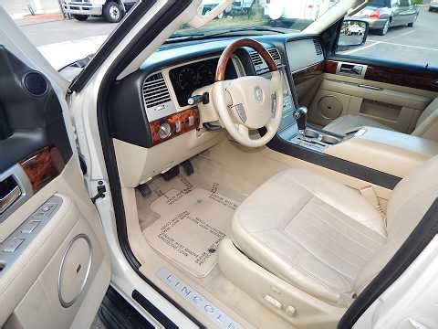 2005 Lincoln Navigator complete TEST DRIVE video review!