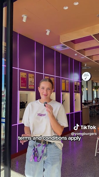 Elanora YOMG: $10 Burgers & 2-for-1 Froyo Weekend Deals