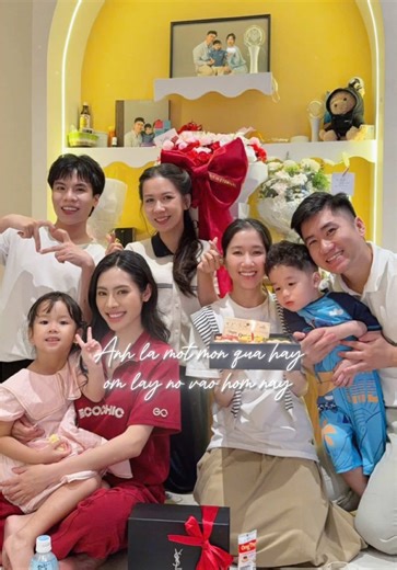 Hép pi bớt đây 🎂 vừa kịp ra viện đón tuổi mới bên mọi người #giadinhzozo @Ngọc Matcha ☘️ @Dung Sala @Duy Nhất