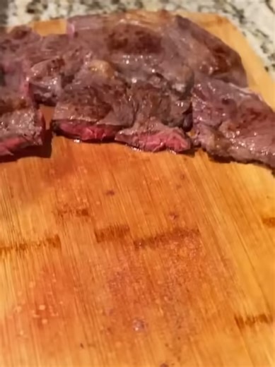 Cane Corso Goûte un repas gastronomique 😋🤤 #canecorso #fy #chien #france