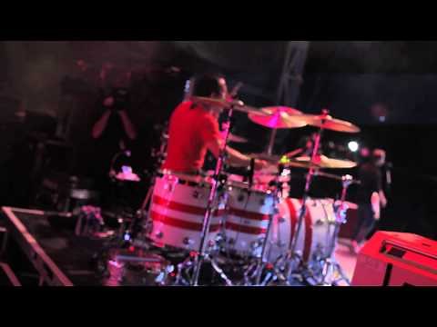 Simple Plan- Jump (Live)