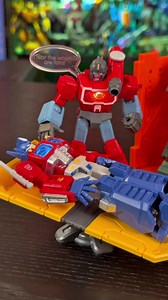 Blokees Transformers Shining Version 05 takes us back to that moment in 1986 when Optimus Prime died on the medical bed. The Quintesson is a glorious addition to the collection too. Now we just need Unicron in robot mode. #Blokees #Transformers #ModelKits