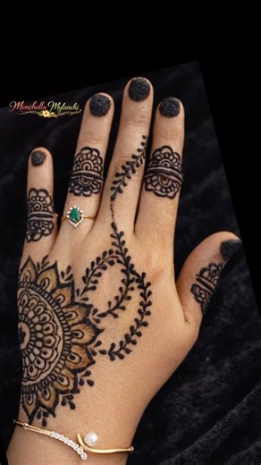 Simple work for beginners | #mehndi #design #art |‪@MonchullaMylanchi‬