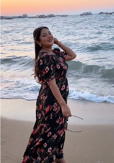 SunFlower By Ontora Dress | Nusrat Jahan Lizna Fashion