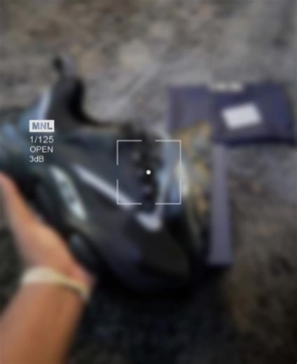 Dior b22 size 8.5 - 9