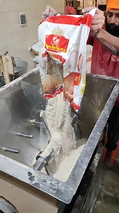 255M views · 248K reactions | Automatic Roti Machine At Bangla Sahib Gurudwara | Dil Se Foodie | Facebook