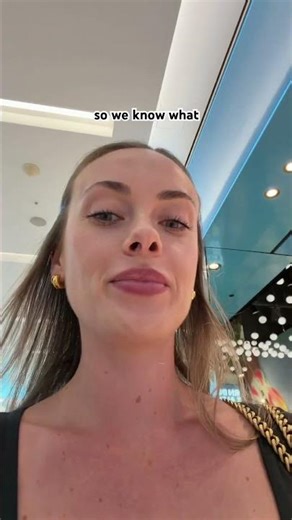 Come birthday present shopping 🎂🎀 #birthday #twins #shopping #vlog