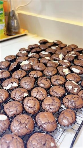 Too Much Chocolate ? 🍫 Nah.. Mini Brownies Say YES ! 🍫✨️ #brownies #easyrecipe