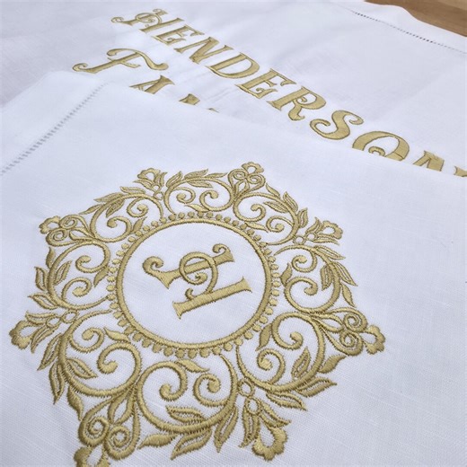 Set of Linen Table Runner and Napkin Set, Fully Personalized Embroidery, Hemstitched White Table Linens, Wedding Gift, Personalized Name Set - Etsy