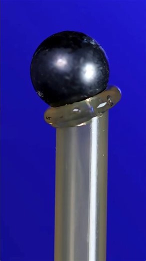 सरहद पर मरनेवाला हर वीर था भारतवासी को कह दिया कि अभी तक कोई नहीं है ना अपने लल्ला