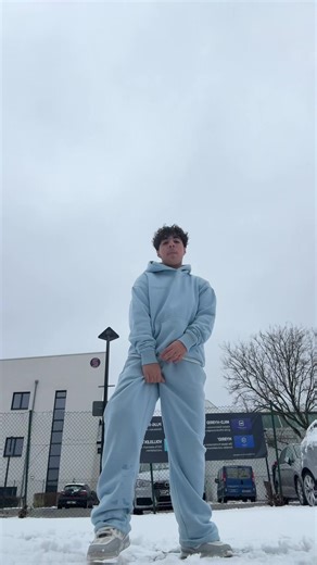 Dynamic Dance Moves for Everyone to Enjoy