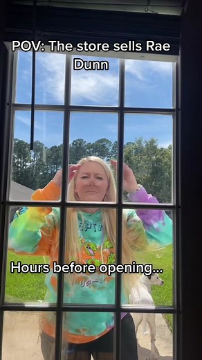 You can’t unsee the desperation 😮‍💨 #raedunn #raedunnobsession #fyp #reseller #retail #retailproblems #karen #customersbelike #customer #retailworker #raedunnwomen #tired
