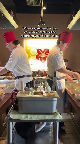It’s just a world-famous onion volcano, no pressure. 🌋 | Benihana