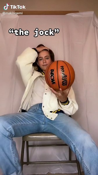 who’s your favorite?? 😎👀